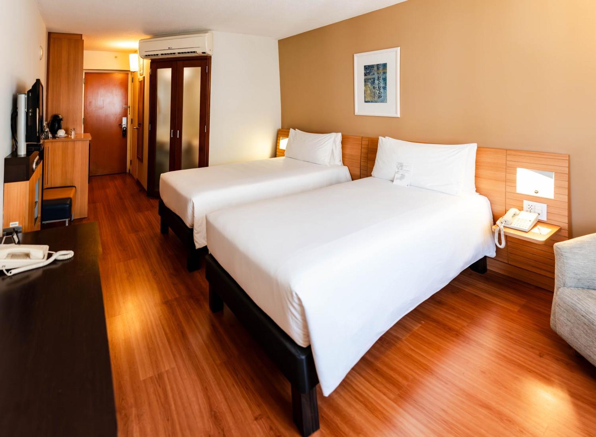 Novotel Lima San Isidro Екстериор снимка